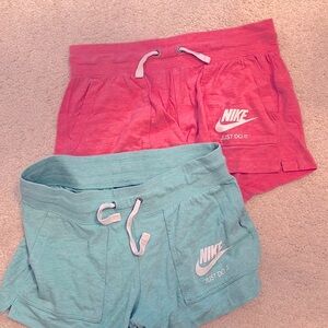 2 pairs of Nike shorts